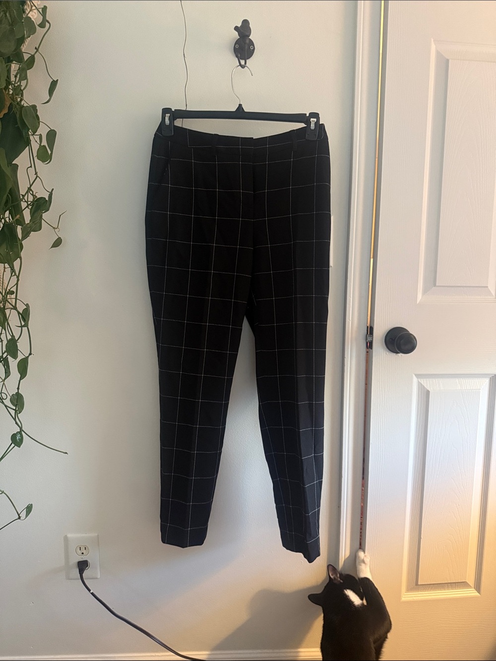 Tahari Black Windowpane Trousers